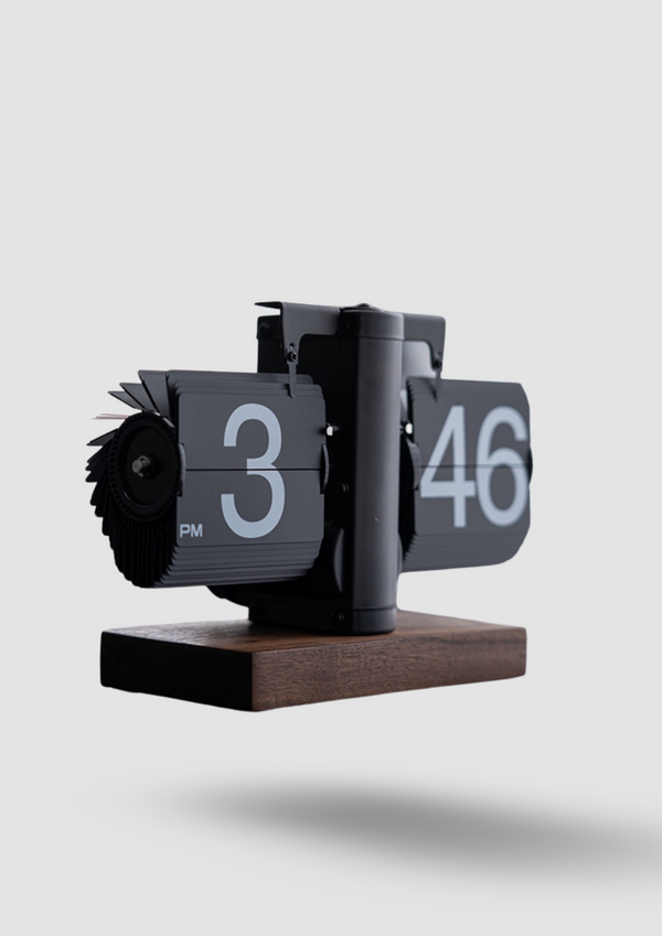 Retro Mechanical Automatic Turning Clock